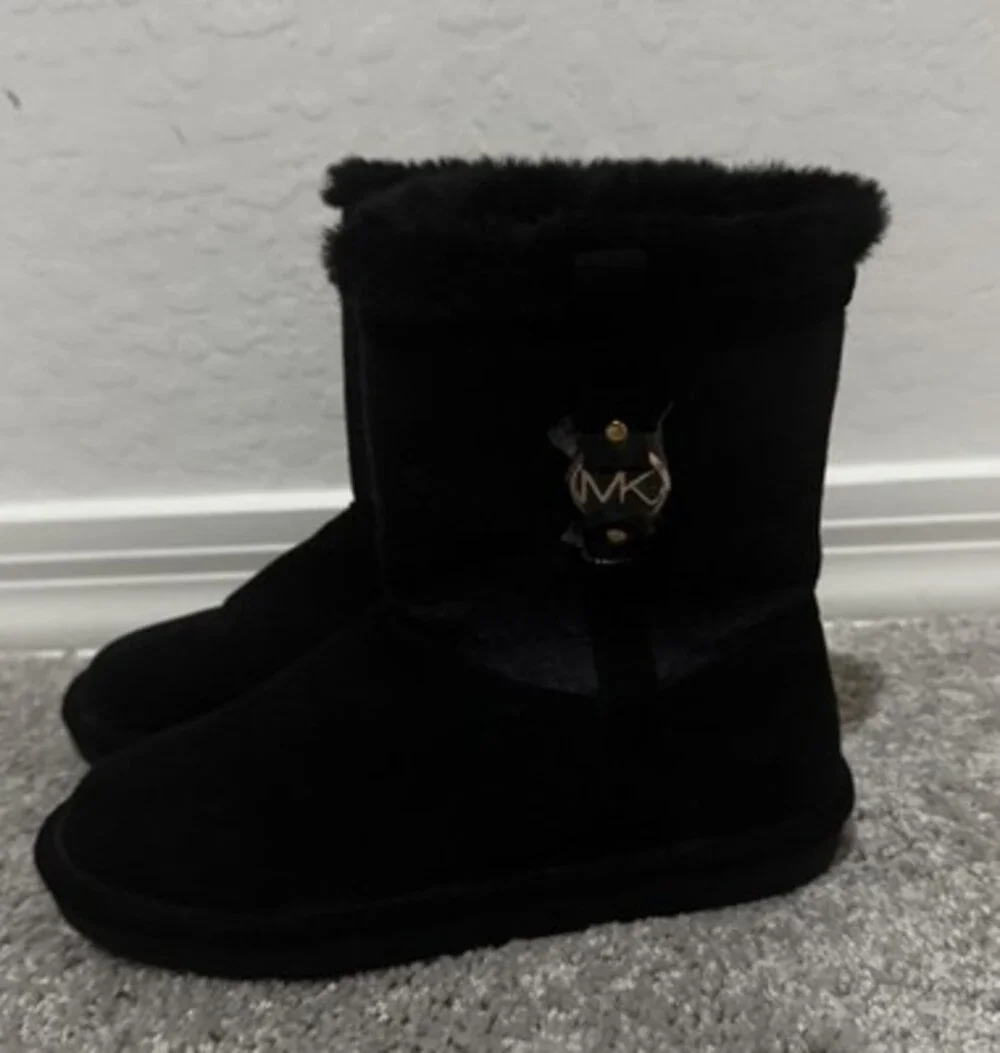 N/A these nwt